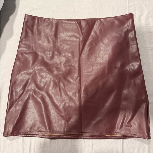 FOREVER 21  SKIRT FOR WOMEMS - Picture 1 of 4